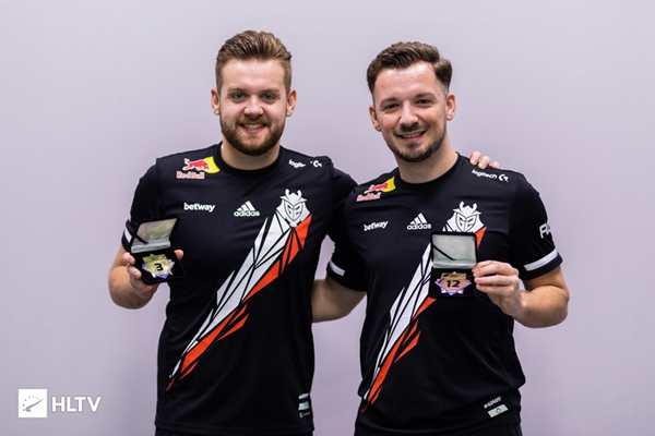 SYWJJ 的超级神剑魔斩杀四人， Darwin 的男枪表现惨淡， FunPlus Phoenix 横扫 Weibo Gaming